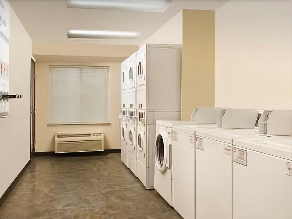 Woodspring Lebanon Hotel
