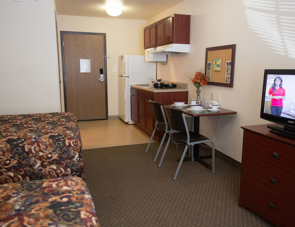 Woodspring Lebanon Hotel 2*